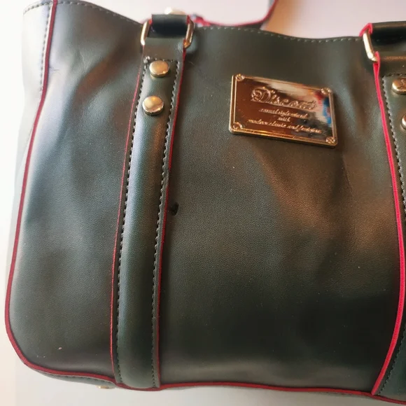 Authentic Discoat bag dark polo green colour heavy quality plus very unique look - Picture 10 of 12